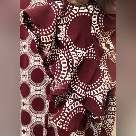 NWT Ronni Nicole Studio Ruffled Sleeves Geometric Print Dress 20W Wine/Ivory - Picture 4 of 7